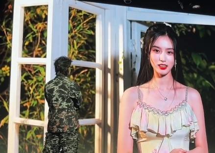 黄子韬生日直播又自己把自己感动坏了
他现在和徐艺洋娥状态根本不像明星，而是像靠秀