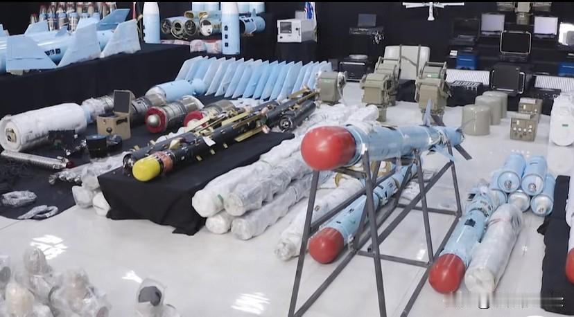 也门敢截伊朗的武器！伊朗送给胡塞的武器被也门政府军半路截胡了！
也门政府军在红海