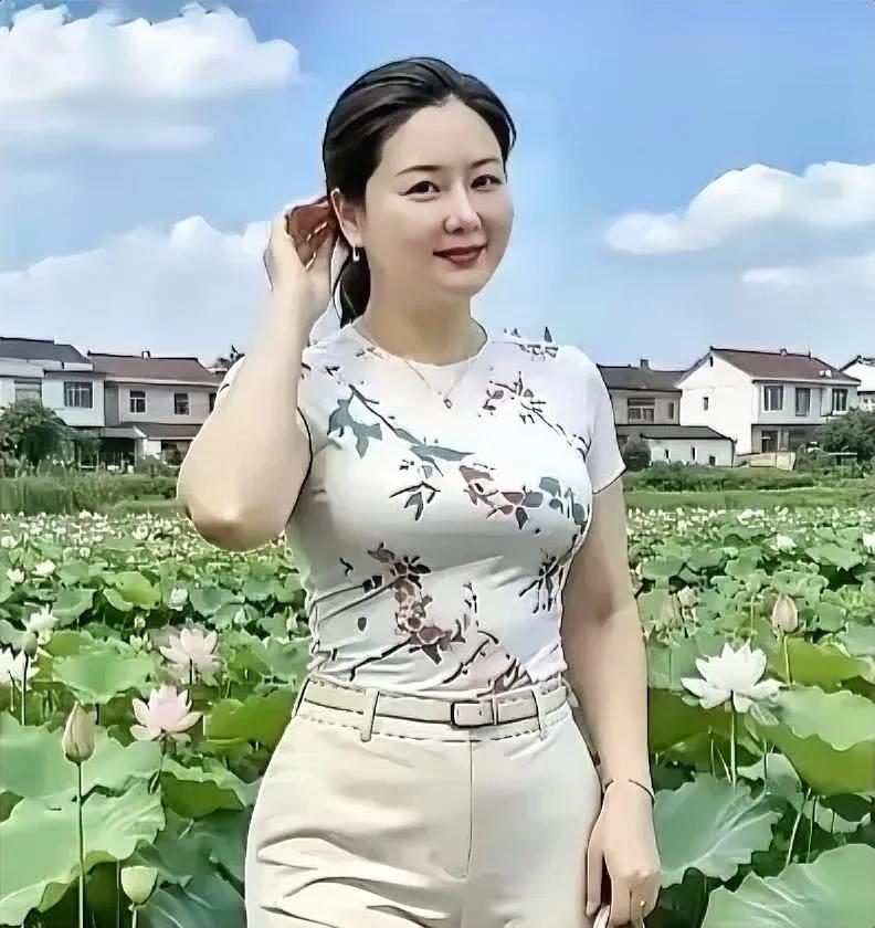 50岁那年我就退休了，拿走1000多元的退休金，我直接躺平。
我没有正式的工作，