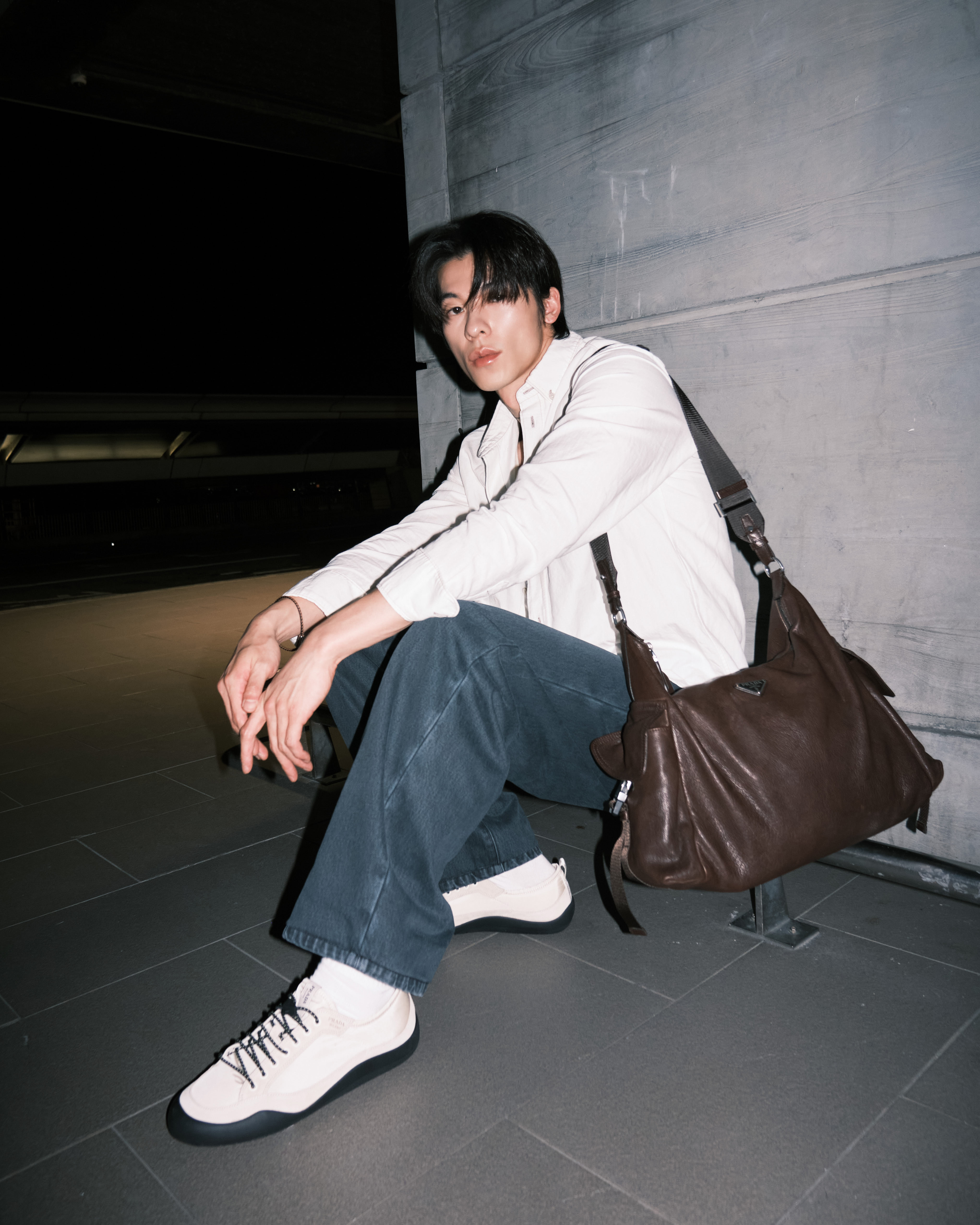 许光汉｜米兰男装周 许光汉启程米兰男装周，即将亮相PRADA 2027春夏系列男