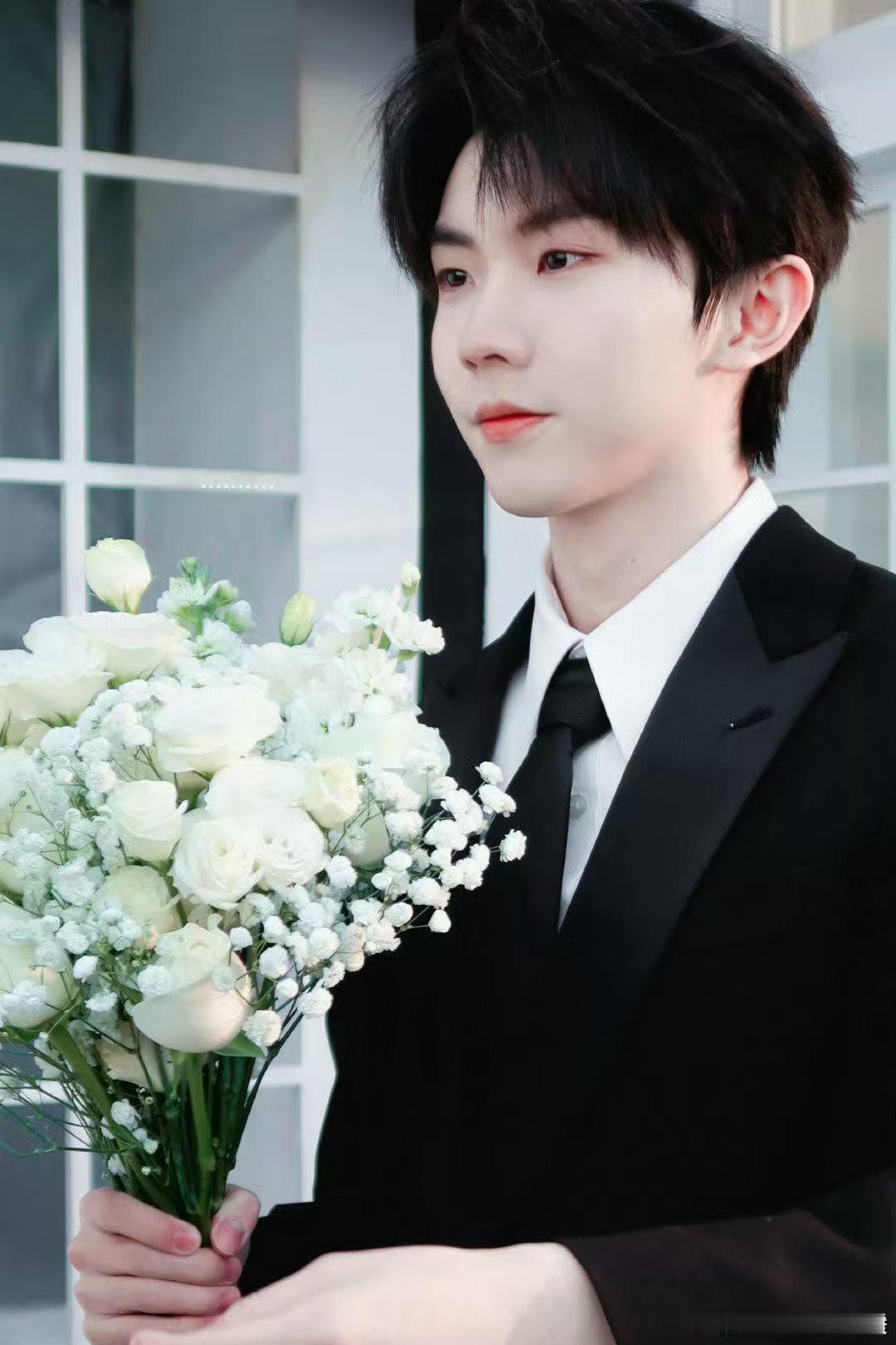 马嘉祺奇迹航线好适合春天听马嘉祺 杨柳絮别飘了 马嘉祺的奇迹航线真的太贴春天了，