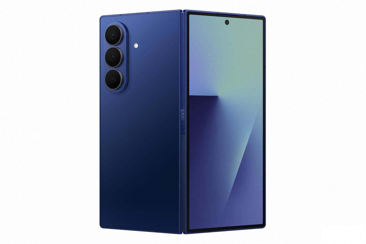 三星Galaxy Z Fold7正式发布了，它的展开厚度只有4.2毫米，折叠厚度