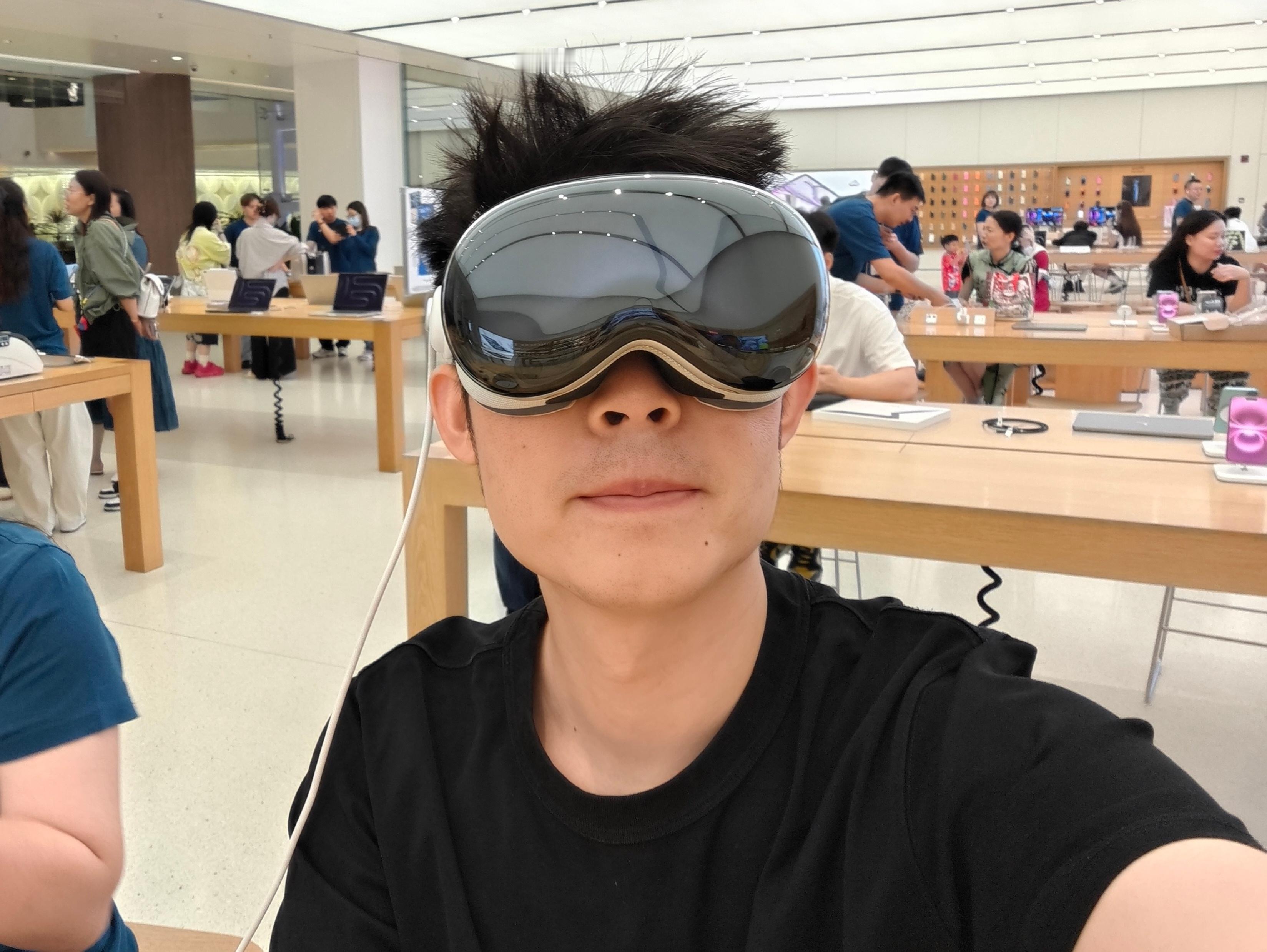 试了一下苹果Vision Pro空间算法 沉浸感 流畅度 识别让人震撼恐龙 蝴蝶