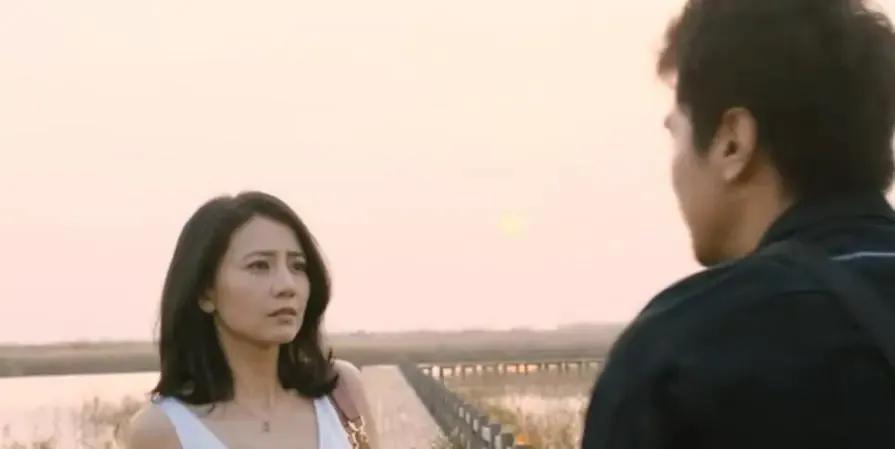 为什么陈凯歌导演的作品，容易出真感情。2005年执导《无极》时，邀请了谢霆锋和张