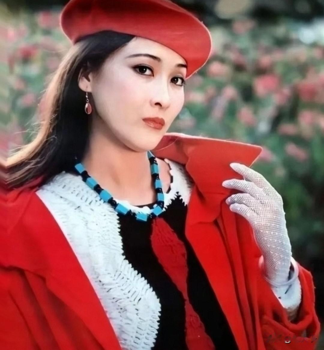 中国电影史人物之第1397位，麦文燕（1964— ），生于北京。
她是著名演员麦