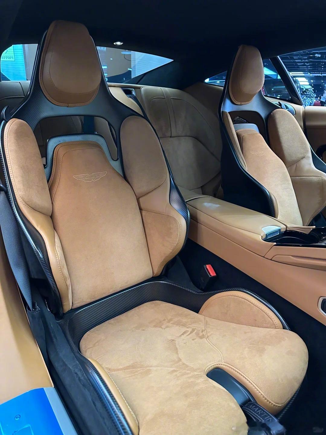 阿斯顿·马丁DB12，阿马经典绿色，喜欢