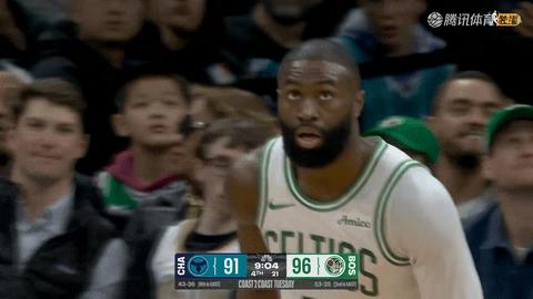 惊天逆转！绿军主场113-102力擒黄蜂，上演末节翻盘好戏

在今日的NBA常规