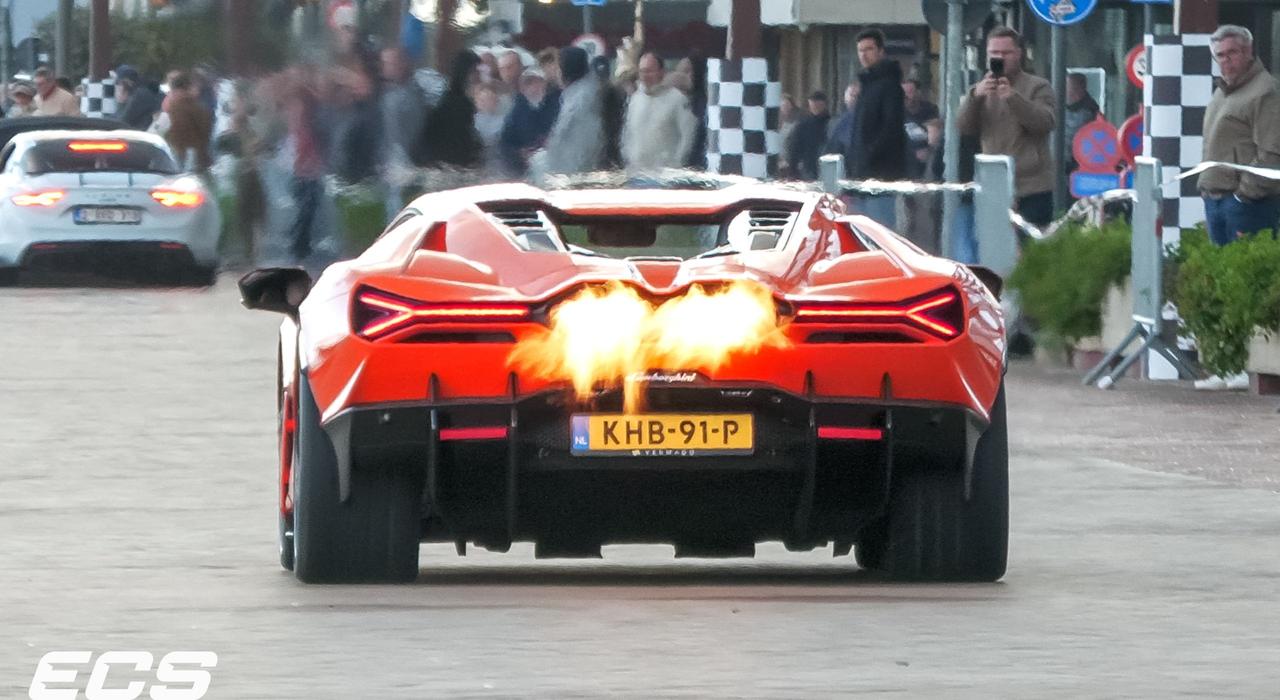 超级跑车到场！声浪炸裂的 Revuelto、Aventador Ultimae、