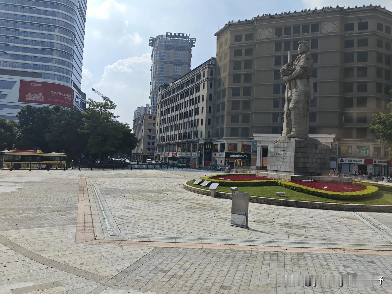 曾经被众多网友吐槽的广州海珠广场搓衣板道路，在经历了几个月的改造之后，现状是什么