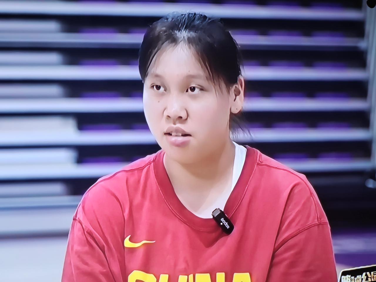 7月31日，中央电视台五套播出了采访，U17中国女篮主教练和队员们的画面。首先是