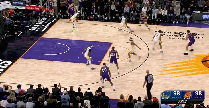 狄龙给古德温磕一个吧，最后时刻狄龙三分不中，古德温抢下前场篮板造成犯规罚球绝杀。