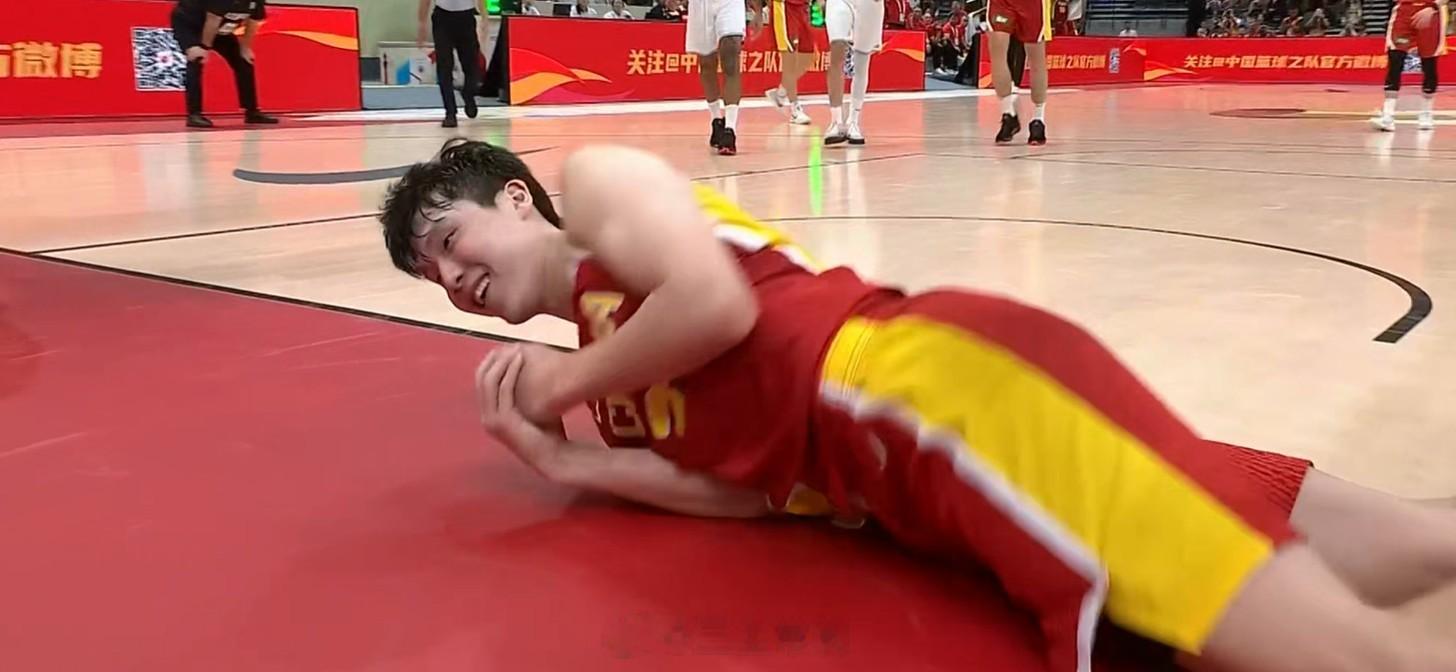 中国男篮vs黎巴嫩男篮中国男篮[超话] 主场的悲哀，纯吃亏。。。。。 ​​​