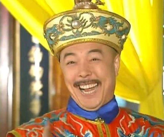 乾隆年间，山西出了一桩荒诞往事，主角名叫冯起炎。三十多岁的他屡试不第，家境贫寒，