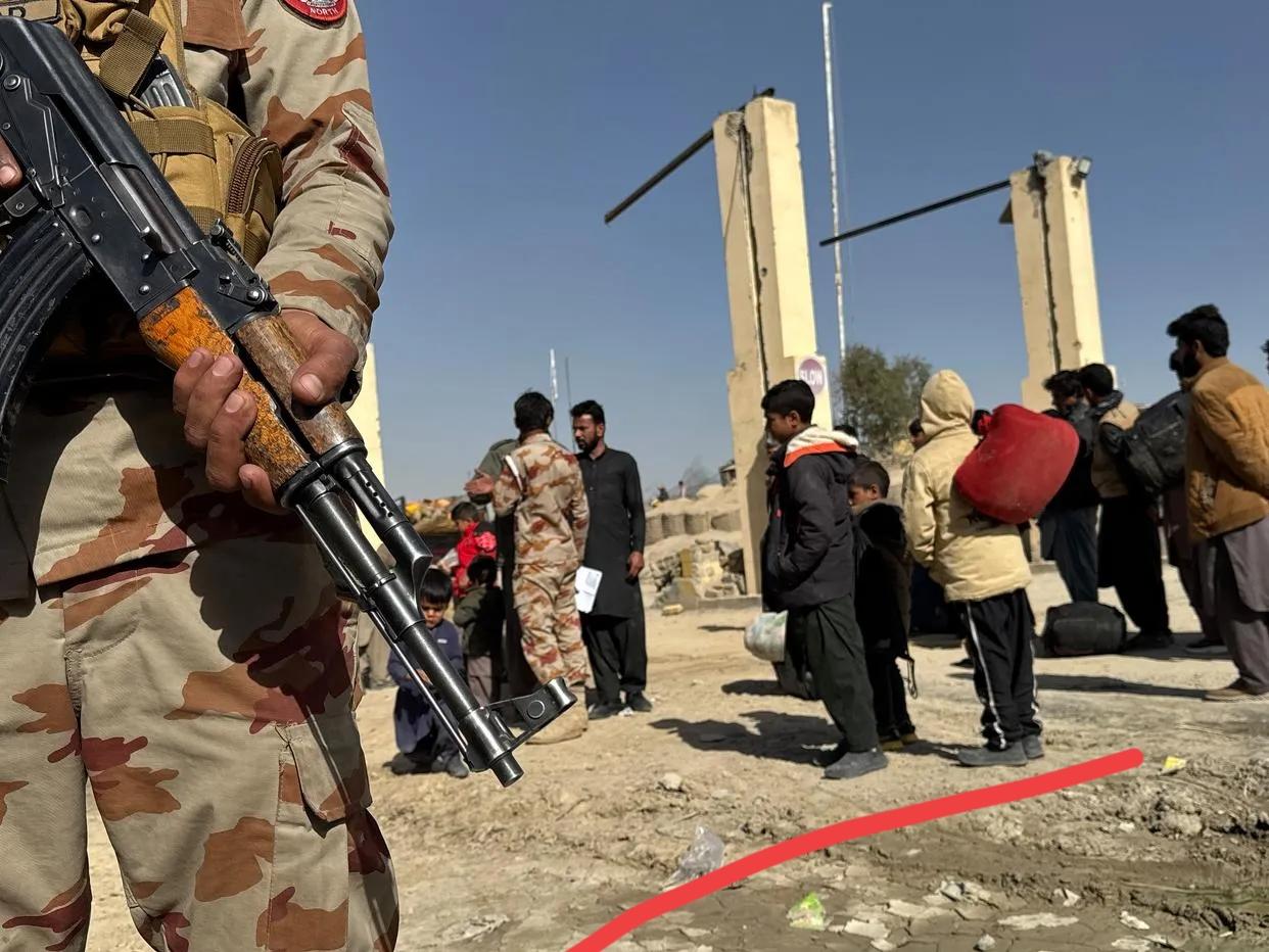 突发！巴阿直接开战，中东局势彻底火了！忍无可忍的巴基斯坦，用最强硬的反击给出了答