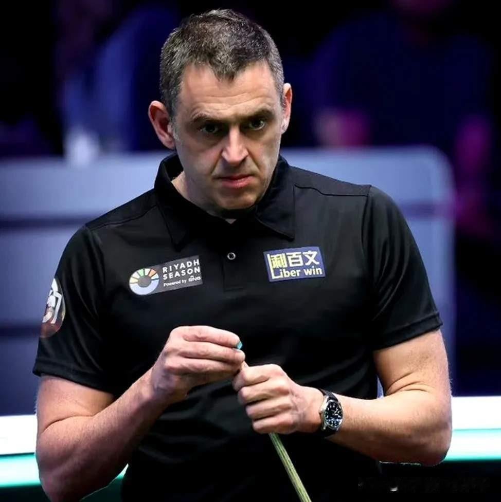 斯诺克三大赛封神榜
1. 罗尼·奥沙利文：23冠（世锦赛7冠、英锦赛8冠、大师赛