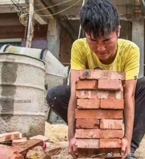 生活这道题，求全往往无解，求简才有答案，心里装的东西少了路就宽了。不和小人纠缠，