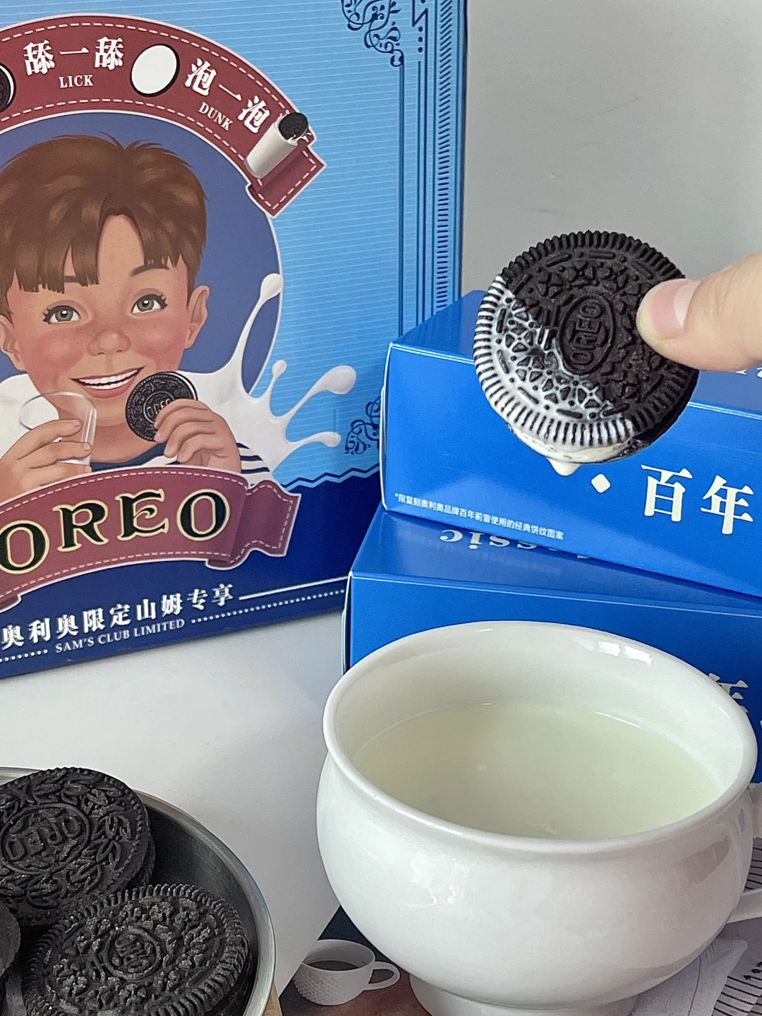 这奥利奥有点不一样额！有点复古额！