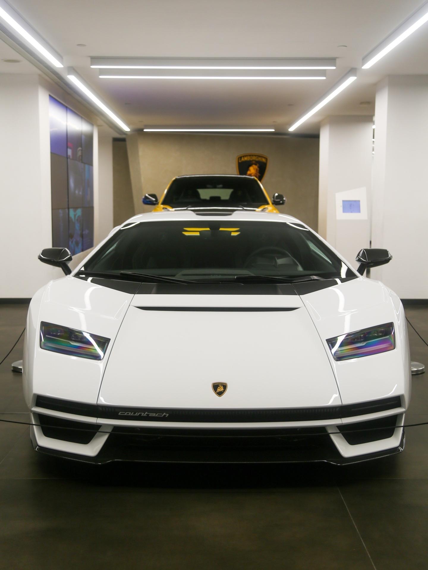 Lamborghini Countach LP800 白 lamborghini