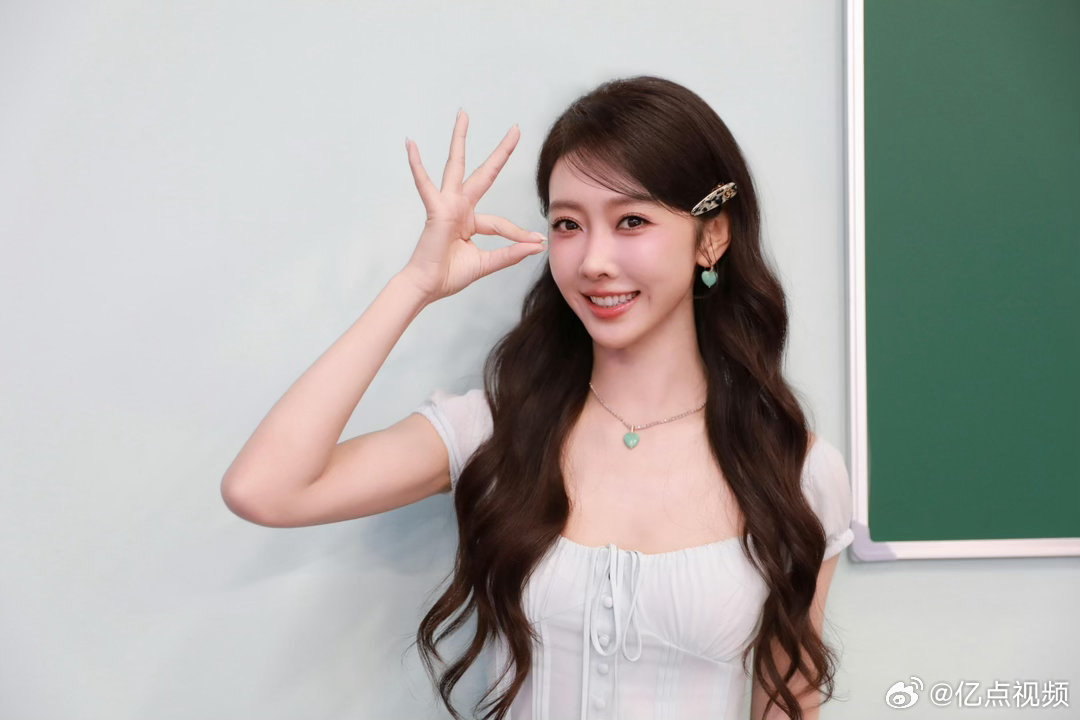 浪姐2浪姐7同框宣璐代斯两届浪姐碰到了时光交错的名场面！浪姐2宣璐、浪姐7代斯惊
