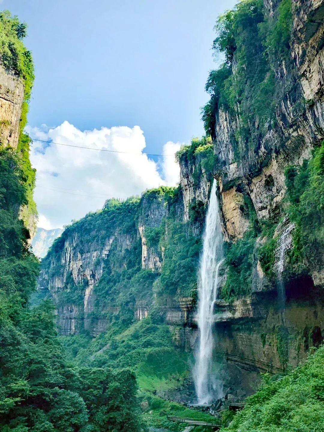 这一站，欣赏湖北山里藏着恩施大峡谷！

恩施大峡谷旅游景区拥有独特的喀斯特地貌，