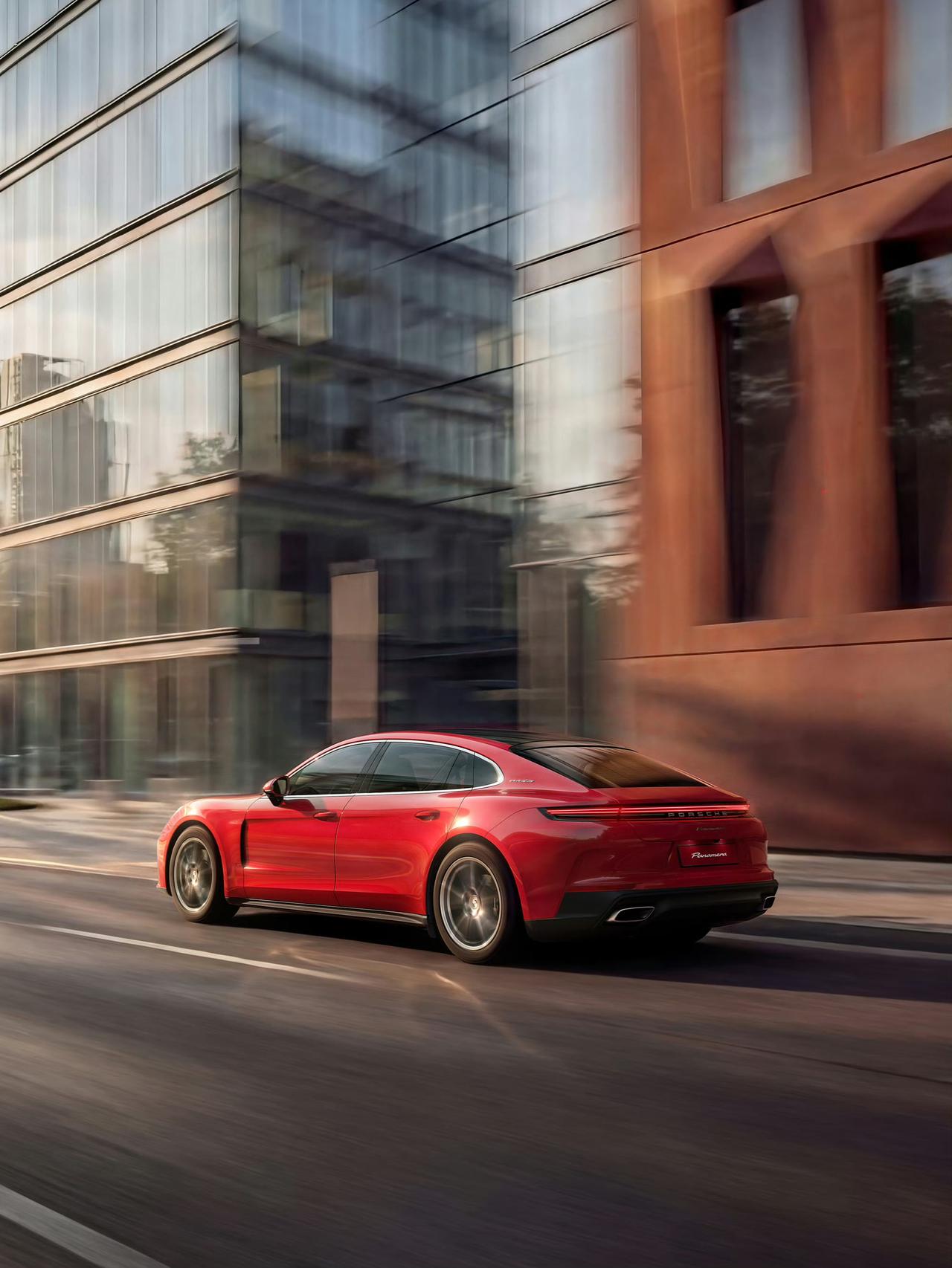 要是有这样一辆高端新能源车就好了：

比亚迪的三电+闪充
华为的辅助驾驶
奔驰的