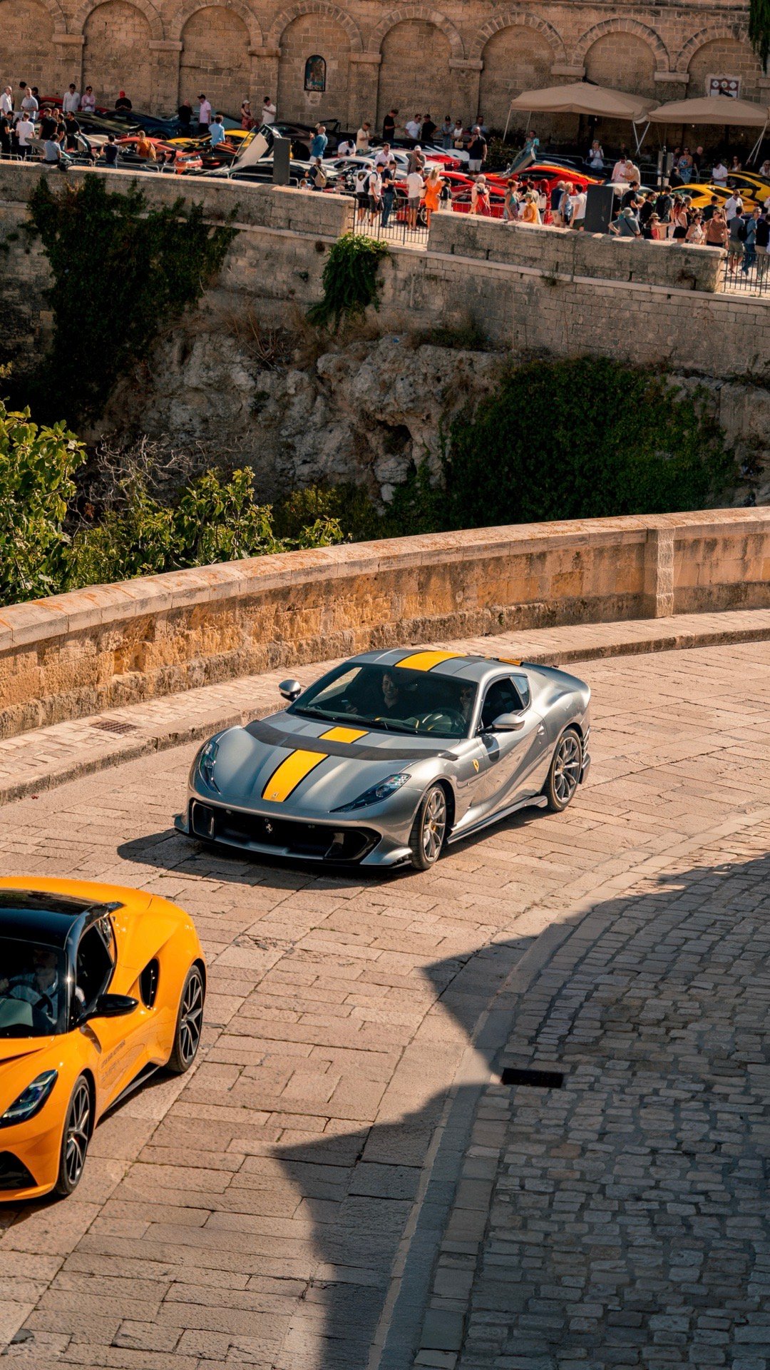 法拉利812 Competizione最帅的尾部设计！如果你不仔细看，会以为法拉