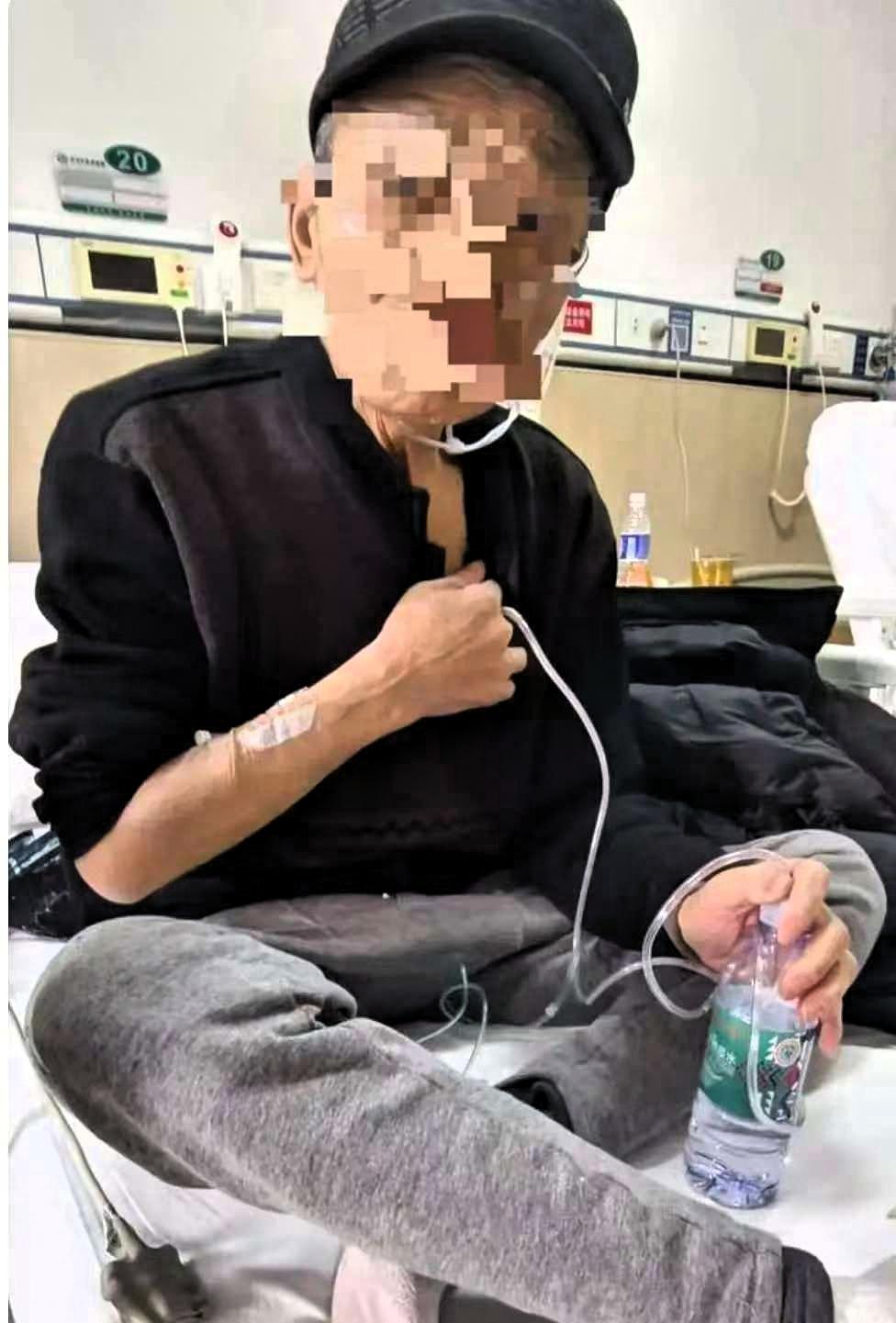 “太硬核了！”湖北武汉，这位七旬大爷半夜喘不上气，突然出现胸闷、呼吸困难的情况，