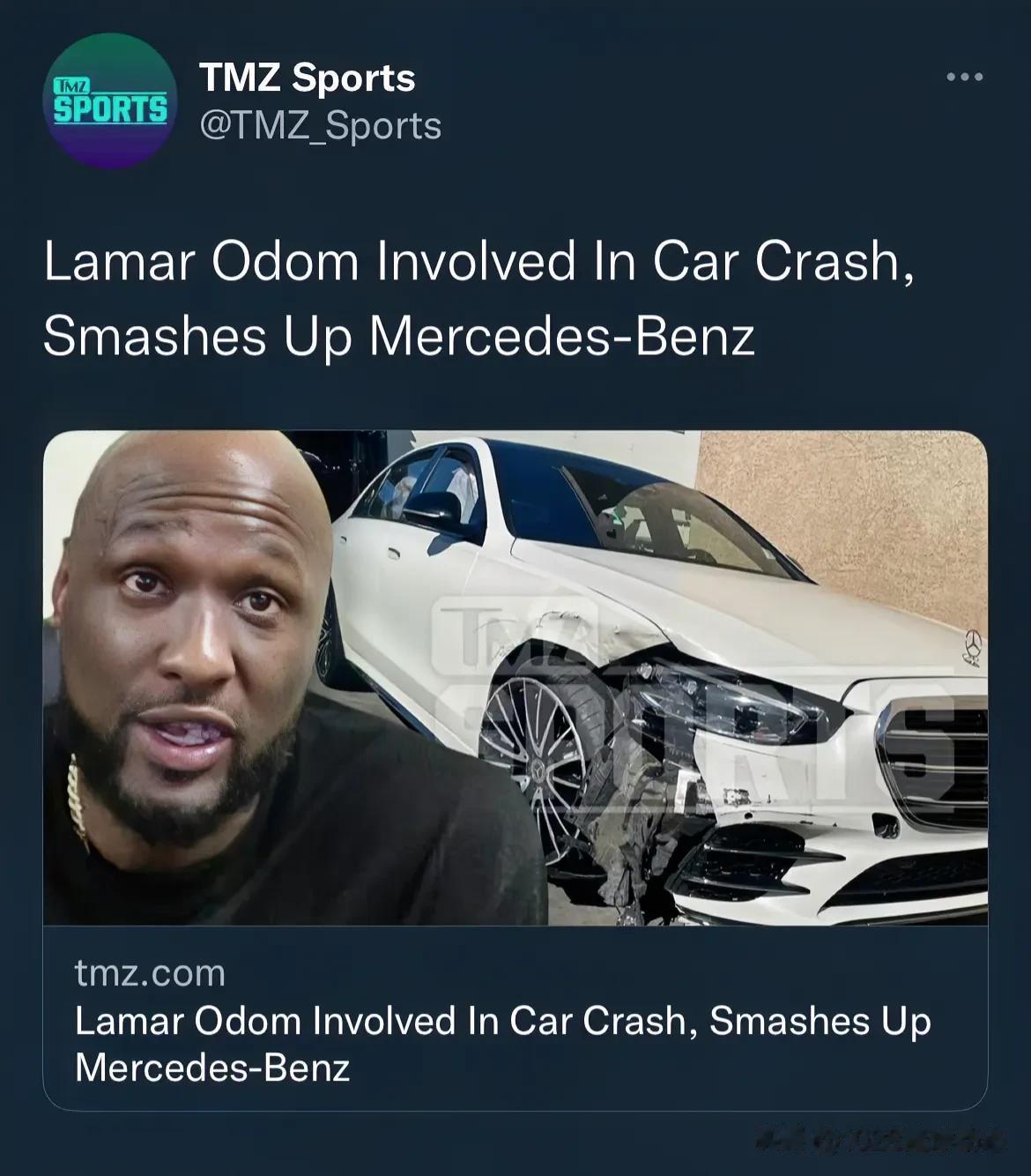 TMZ：奥多姆近日遭遇一起车祸。万幸人没事！

由于操作失误，他的白色奔驰车撞向