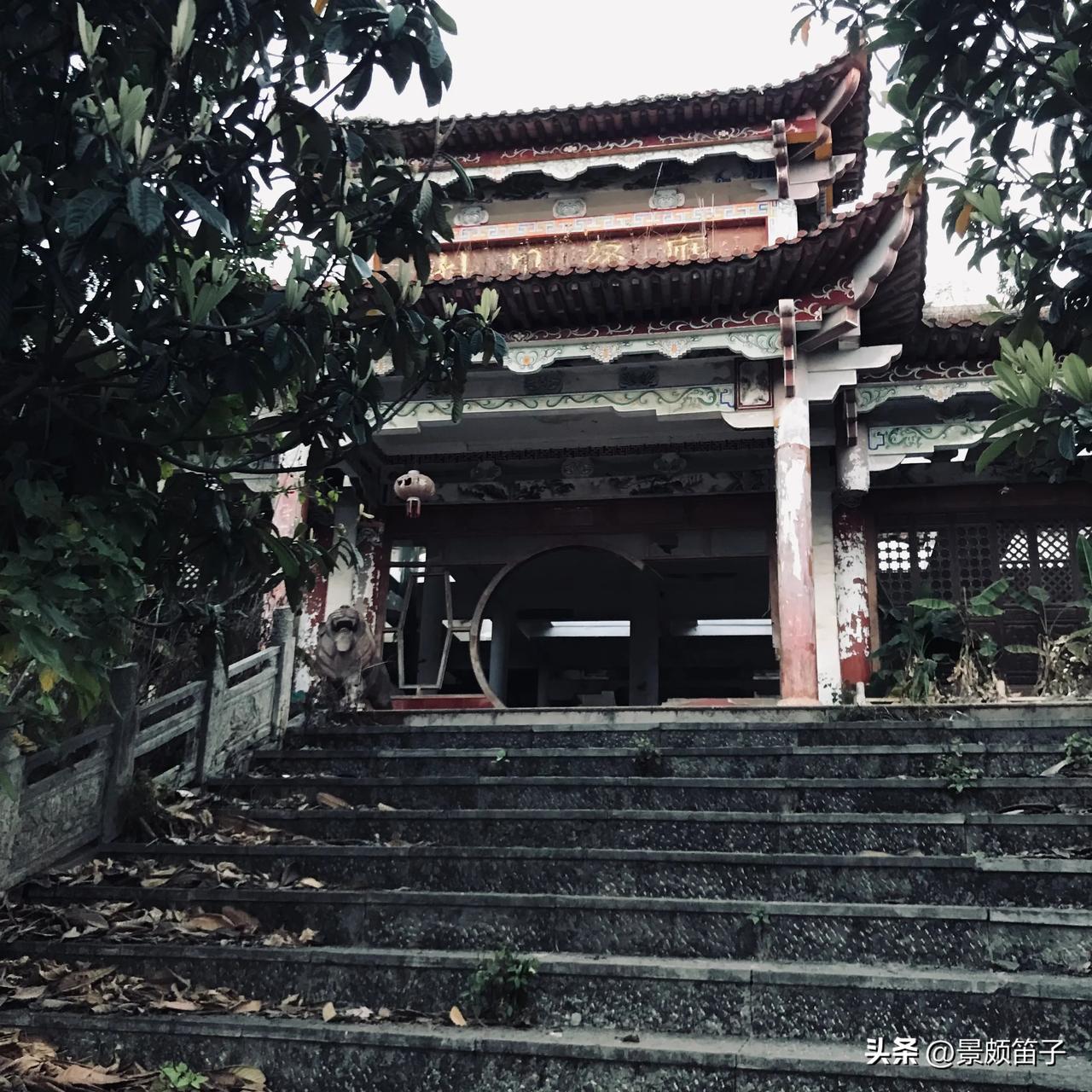 昆明城市探索 昆明这个地方进去参观一下感觉凉飕飕的，看似云南庭院建筑很是气派，但