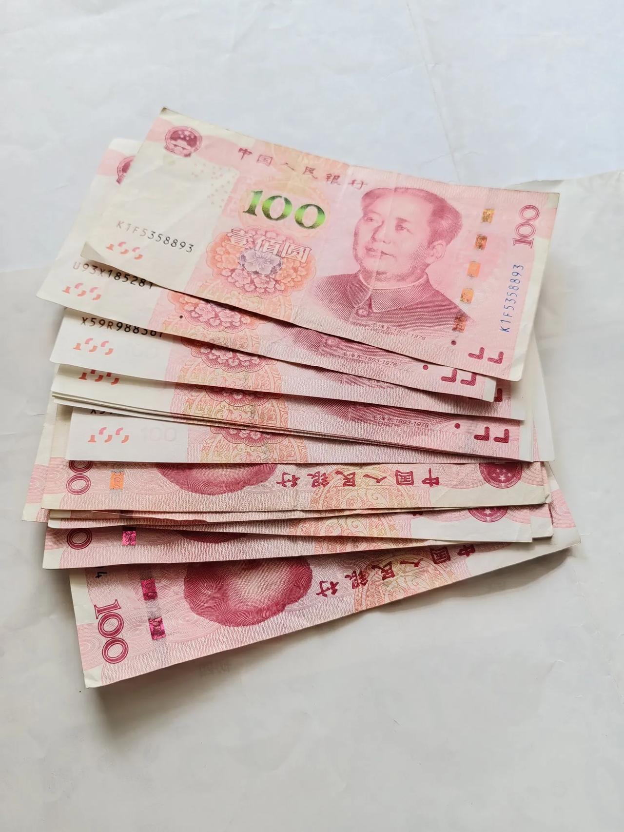 有钱不敢花，为什么？
说真的，作为普通的老百姓，还真是有钱不敢花。因为钱要留着，