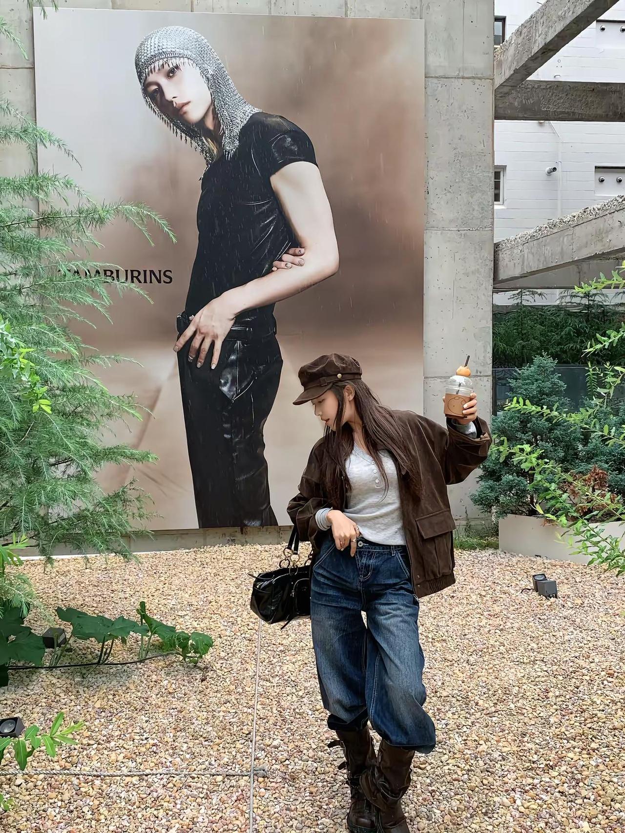 用80张穿搭照片回顾我的2025。但愿人生常回味  而我不回头2026会更好