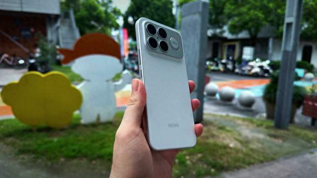 红米K90ProMax真实上手一年后：不吹不黑，说几句心里话！