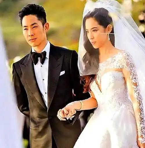大明星吴建豪与前妻爱恨纠葛十几年。
 
前妻石贞善早年用艺名姚知宁在台湾拍过偶像