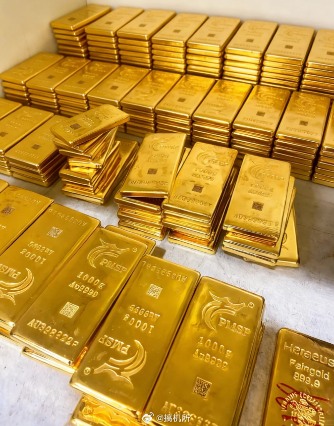 金店集体涨价黄金还是买板料最划算，饰品黄金回收时，一律按普通金价算，工费基本都亏