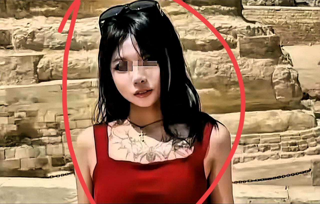 以为她被抓去挨电棍了，没想到她才是拿电棍电别人的那一个，失联女孩池广滢找到了，涉
