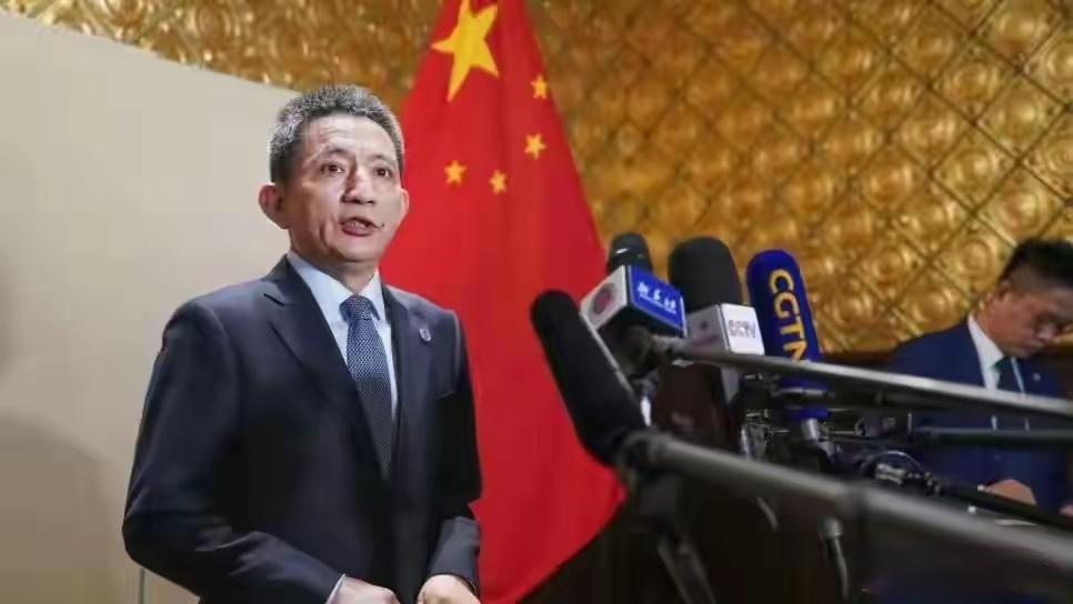 [吃瓜群众]关于“中美贸易战”打打谈谈，贝森特竟然突然“破防”——网友点评“一语