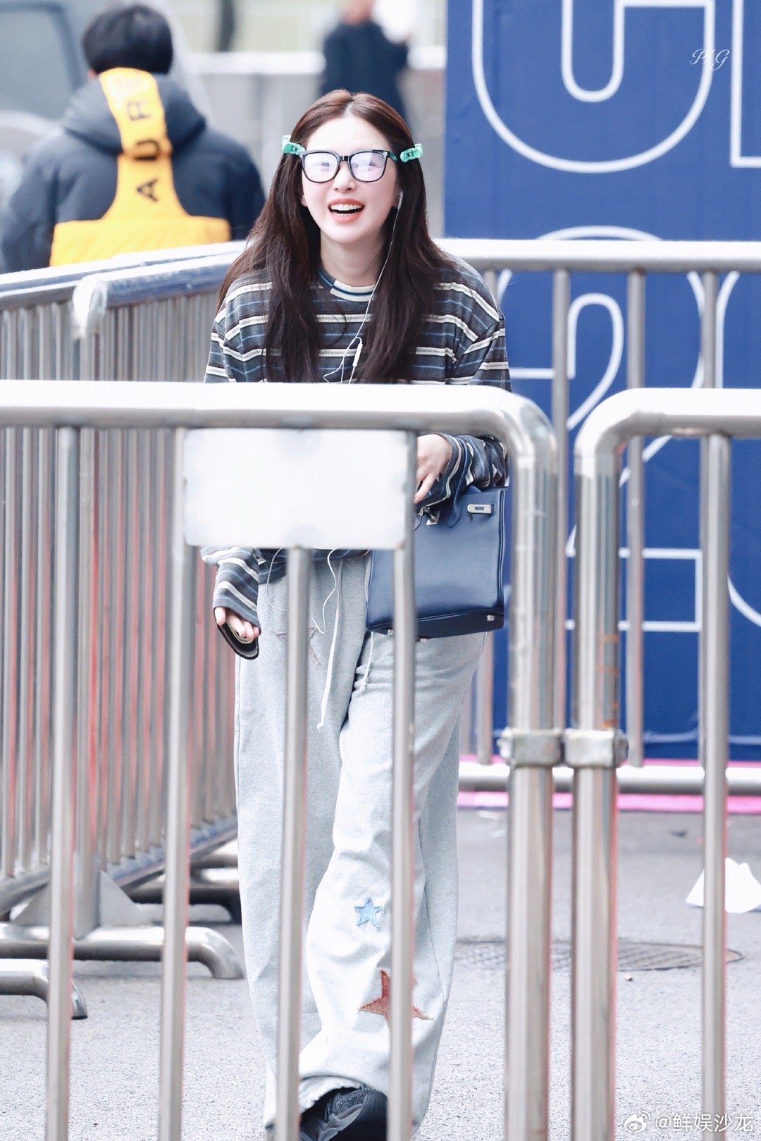 深情演绎，直击人心，阚清子初舞台《爱的代价》值得循环播放阚清子初舞台唱爱的代价乘