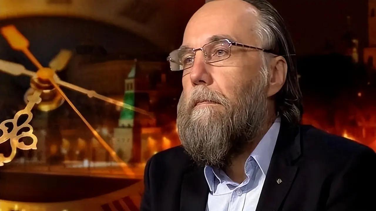 普京专属“国师”预言：下一场战争不在中国，还是在俄罗斯。杜金这人说话分量极重，被