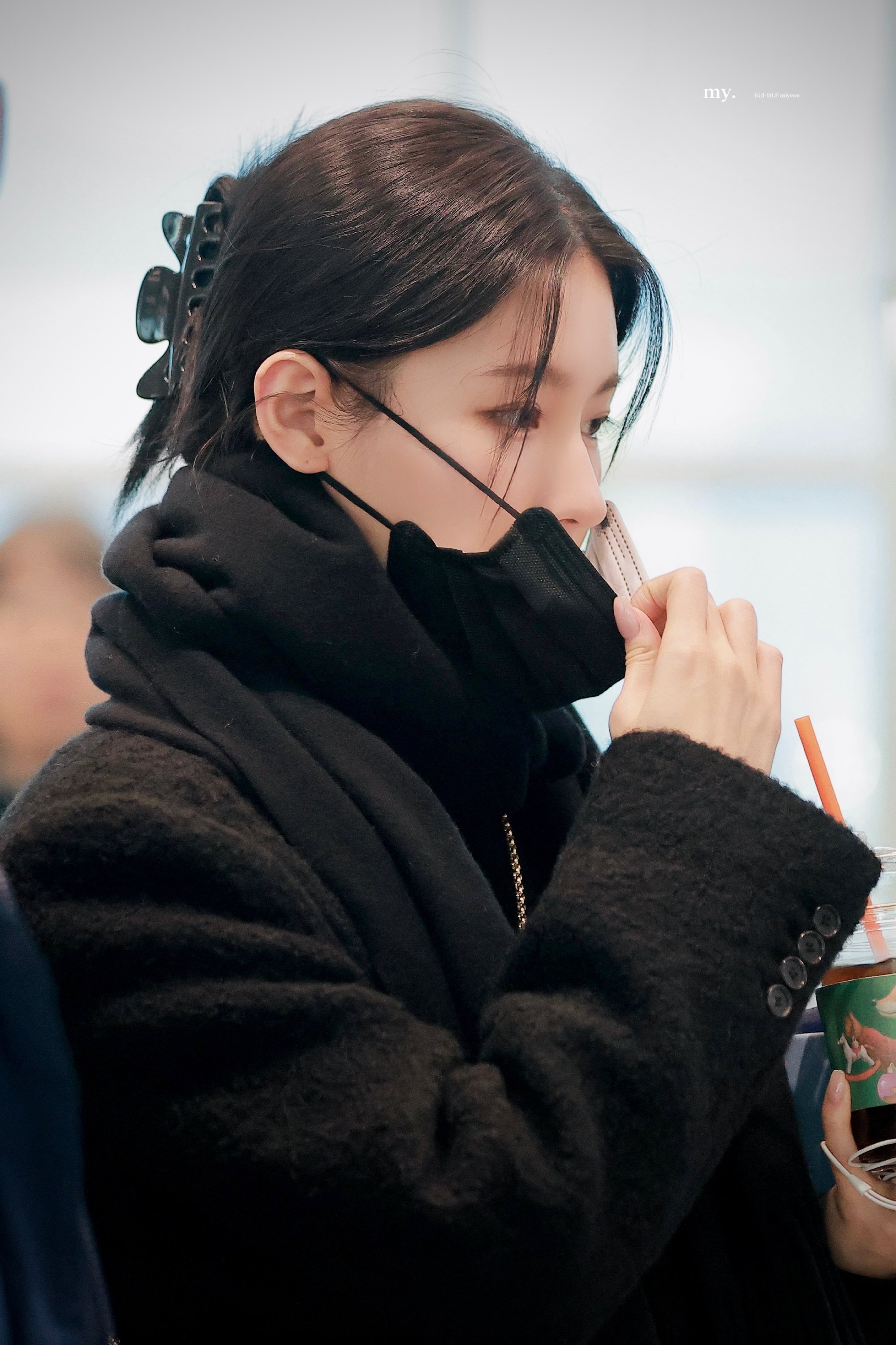 绝美侧颜 
