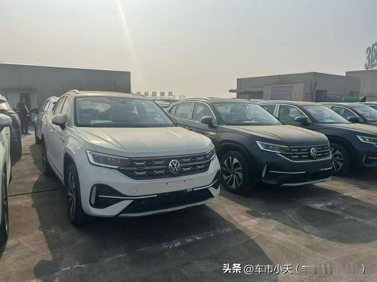 探岳X这款车最近降价比较多，降价80000多，但是它的降价来的比较晚。对比探岳同