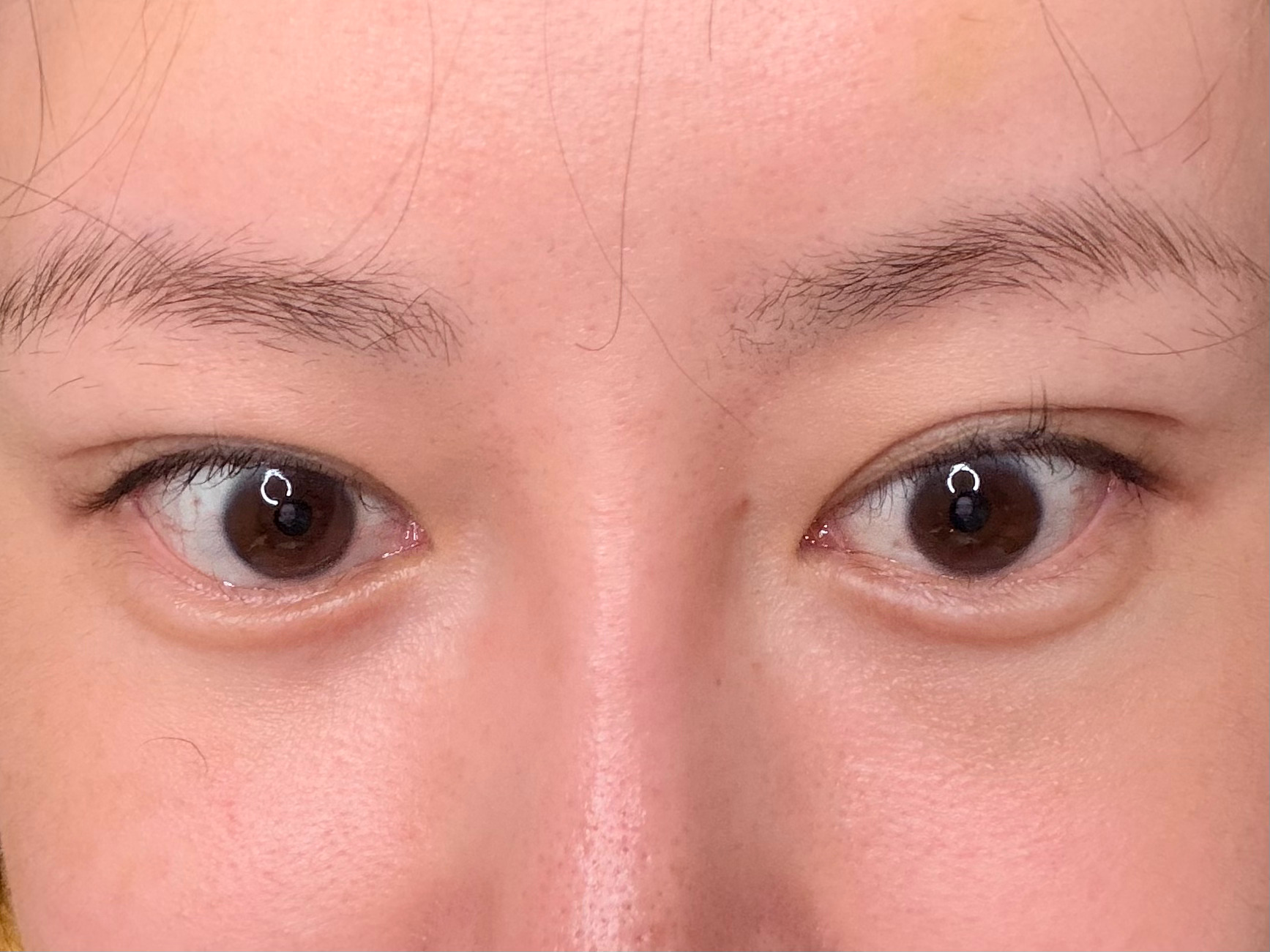 试了试眼尾上扬的双眼皮 好像不太适合我[允悲] ​​​