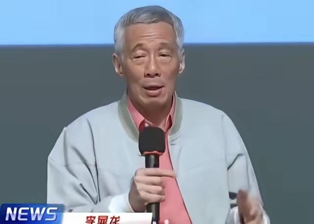 新加坡资政李显龙在一家知名智库的公开座谈会上，聊起了中印两个大国的经济发展前景。