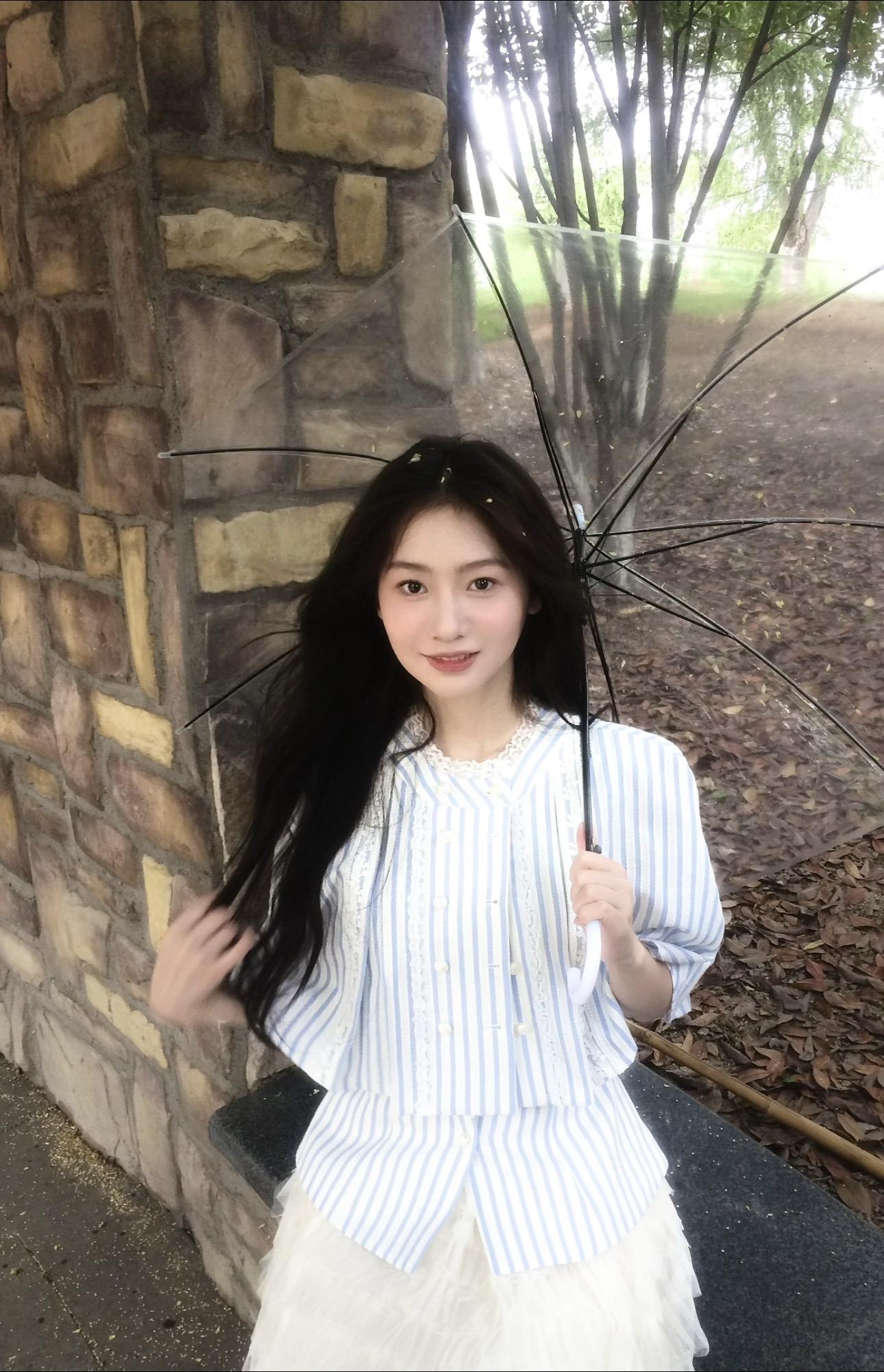 人和人之间的缘分是一场避不开的雨。