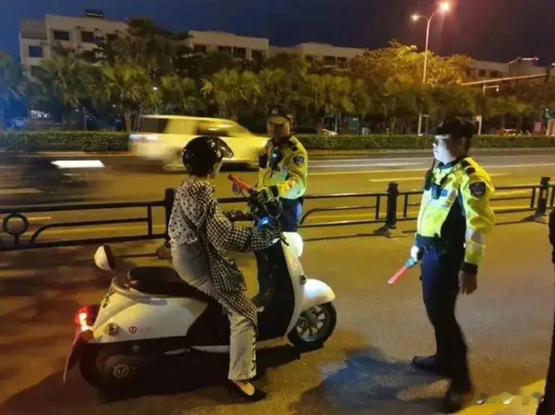 北京严查自行车酒驾 50元罚款背后的安全考量

北京市交管部门近日宣布，将对骑自