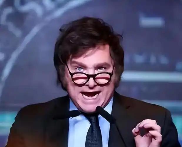 阿根廷现在最怕的不是债务暴雷，而是失去那1300亿人民币。面对老美的反复施压，米