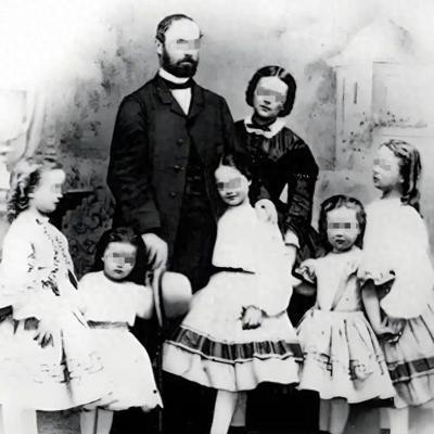 1873年，荷兰富商何仕文将渔女施娣和五个混血孩子扔在维多利亚港的码头，带着支票
