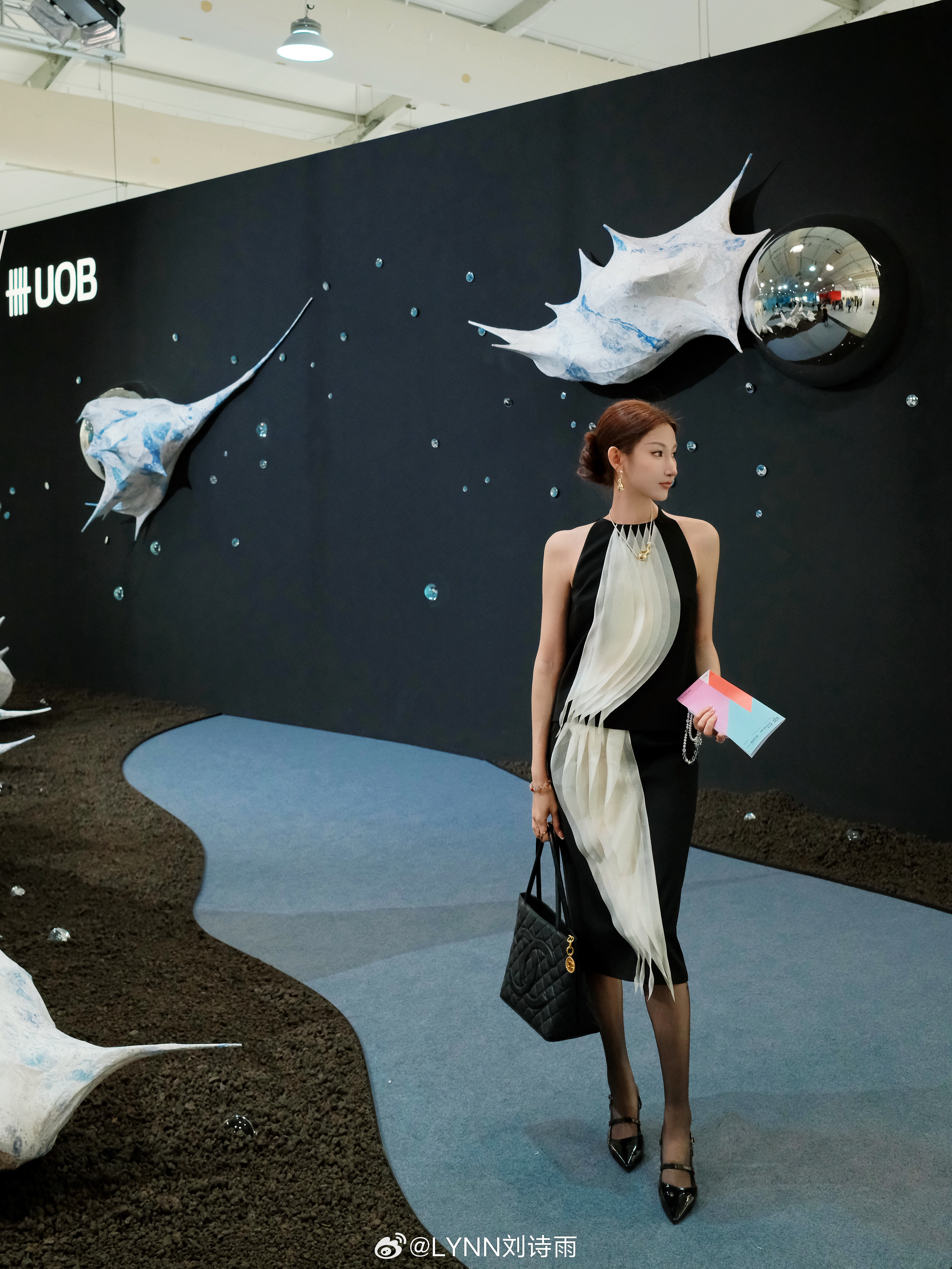 三月的香港宜逛艺术展一组近期的看展穿搭艺术门外汉也来香港溜达 艺术月比平时热闹许