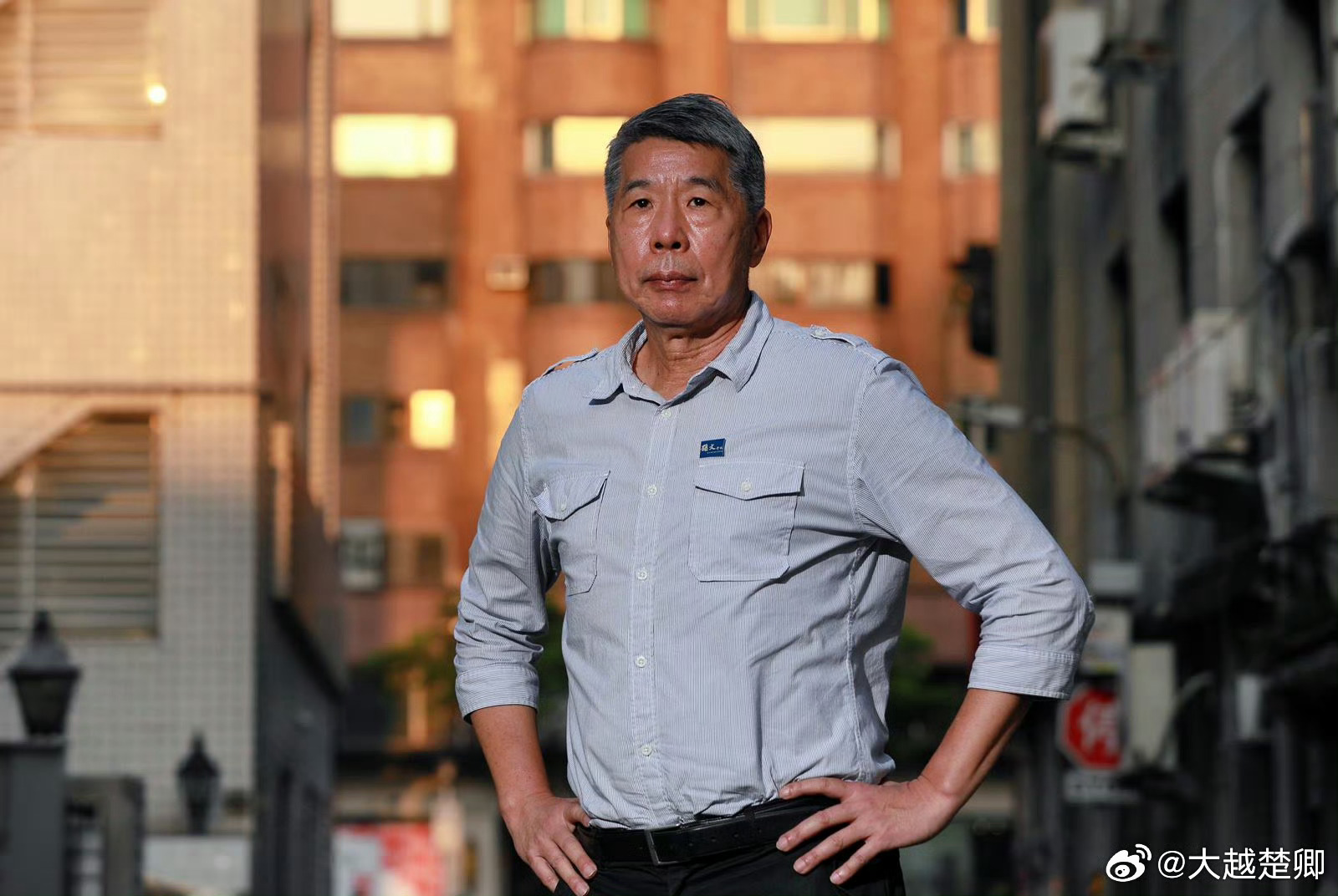 国民党主席选举，张亚中重申他要与大陆签署和平备忘录，内容大意就是:一国两宪两府平