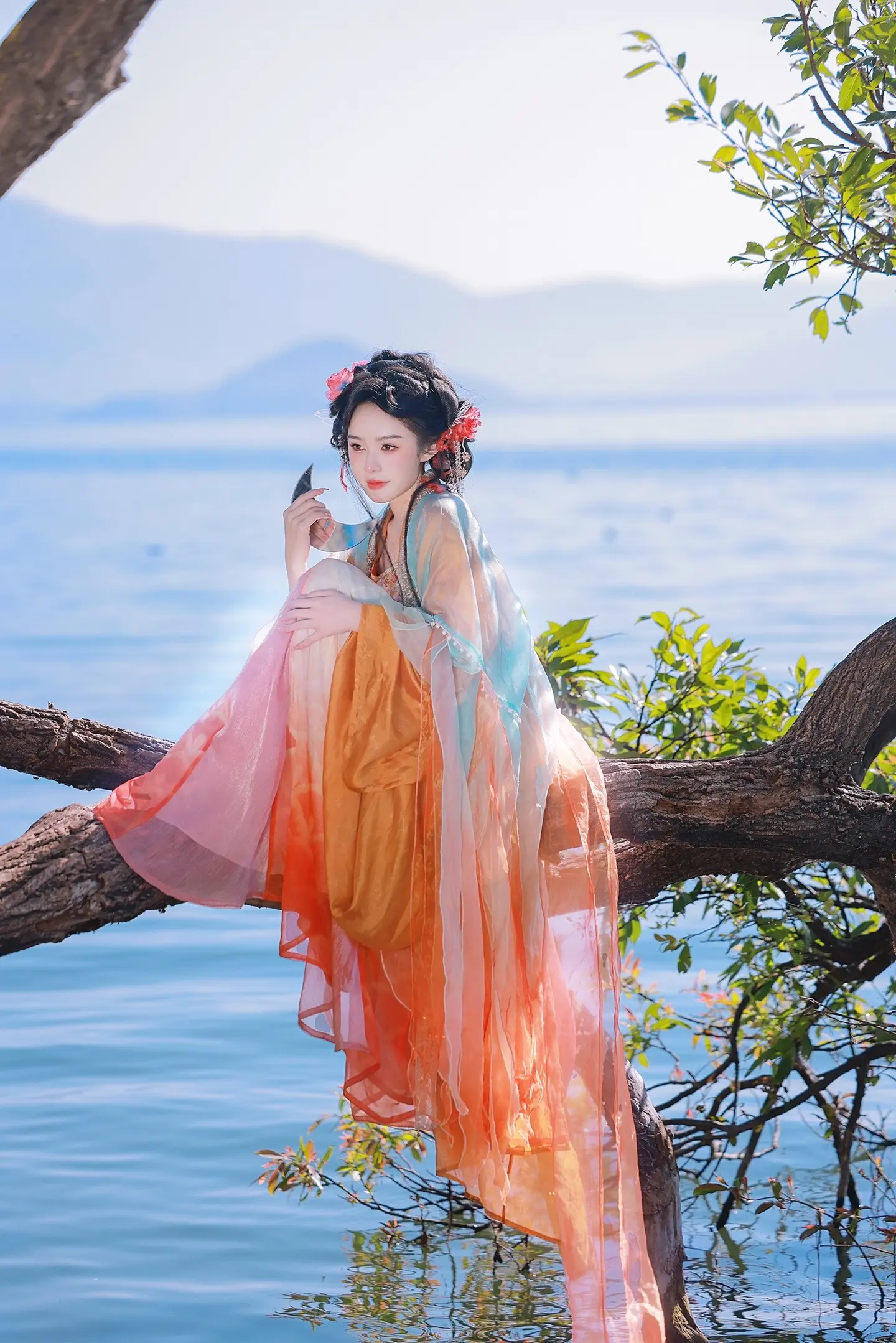 小美人鱼上岸啦『客』。在大理拍的小锦鲤～