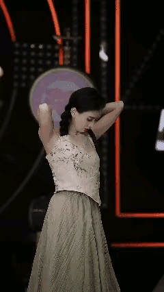 当小姐姐发现被偷拍后…[大笑]